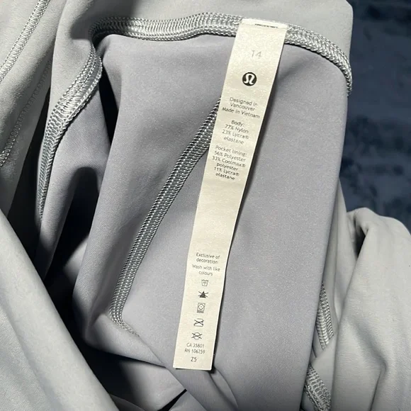 Lululemon Align 25” leggings - Picture 3 of 4